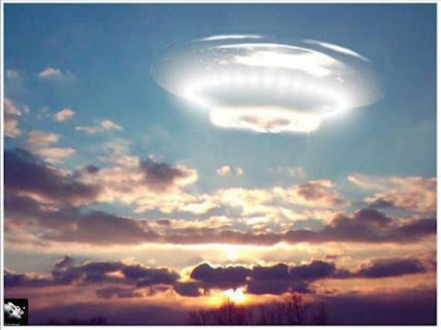 UFO:Corpuscular ship (ie. A spaceship called. “Flying saucer”).