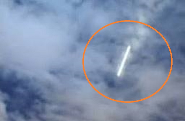 VIDEO: UFO cigarette?