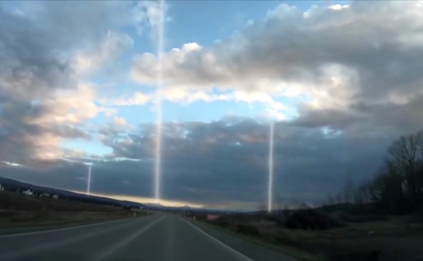 Videos: Mysterious Light Pillars – Mysterious rays in Russia. February 2019.